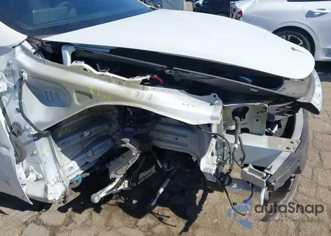 2023 Tesla Model Y Performance Dual Motor All-Wheel Drive z USA, uszkodzony, nr VIN 7SAYGDEF8PF624047